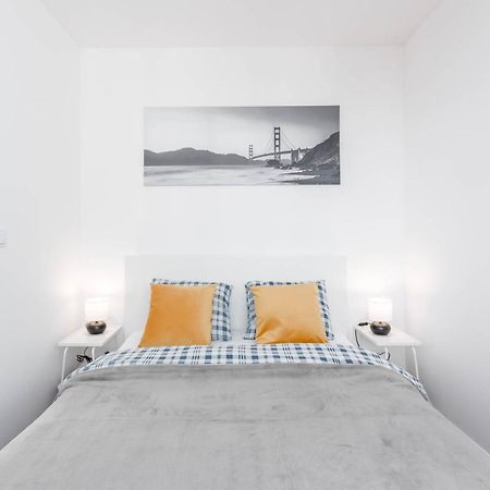 Enjoy! Srodmiescie Nowogrodzka Apartment Warsaw Exterior photo